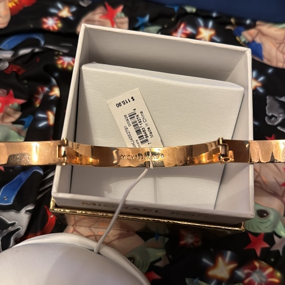 NEW MICHAEL KORS ROSE GOLD BRACELET BANGLE DIAMOND LOVE LOCK NUT BOLT CUFF BOX X - Picture 14 of 16